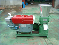Pellet press with diesel motor